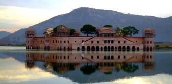 jalmahal-jaipur.jpg